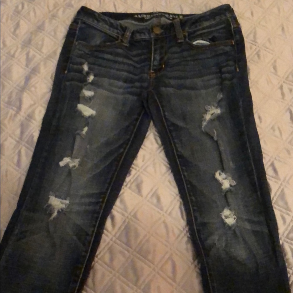 NWOT American Eagle Ripped Jeans
